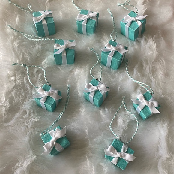 Set of Blue Box Ornaments - Picture 1 of 8